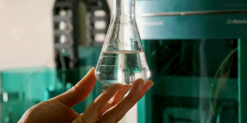 SES orienta profissionais da saúde sobre sintomas de intoxicação por metanol