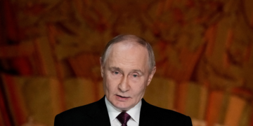 Rússia testou novo drone nuclear submarino 'imbatível', diz Putin