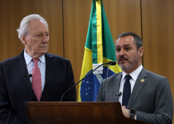 Diretor-geral da PF diz que polícia sabia de operação no Rio e Lewandowski o interrompe