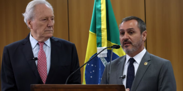 Diretor-geral da PF diz que polícia sabia de operação no Rio e Lewandowski o interrompe