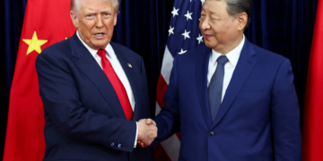 Após encontro, Trump diz que fechou acordo com Xi Jinping, da China, sobre tarifas e exportação de terras raras