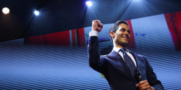 Partido centrista vence eleições da Holanda, que deve ter o 1º premiê abertamente gay e o mais jovem da história do país