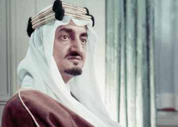 O rei que morreu quando ia beijar seu sobrinho, em crime que abalou a Arábia Saudita há 50 anos