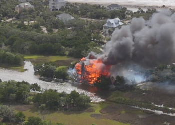 Polícia investiga incêndio na casa de juíza que bloqueou ação de Trump na Carolina do Sul