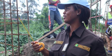 Boina-azul nigeriana vence Prêmio para Mulheres Agentes de Justiça e Correções