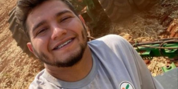 Homem é assassinado enquanto segurava filha no colo