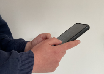 Cidade do Japão limita uso de dispositivos digitais a duas horas por dia