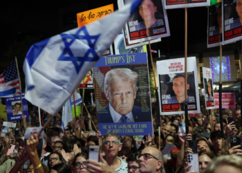 Vaias a Netanyahu marcam evento em Tel Aviv e expõem tensão política em Israel