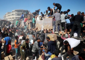 Ajuda começa a chegar a Gaza após garantia de liberação de reféns; veja vídeo