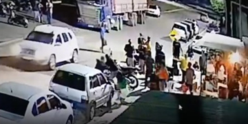 Mulher que foi esfaqueada pelo ex-marido morre em hospital