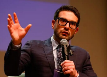 Mais vaidoso, mais radical: por que o filho de George Soros preocupa os conservadores