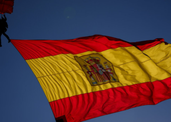 Brasileiros têm até esta quarta para solicitar cidadania espanhola pela 'Lei dos Netos'; entenda o que muda