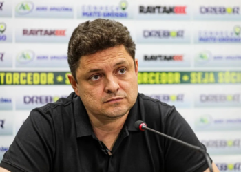 Corinthians paga o Cuiabá e vai à CBF para derrubar punição