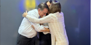 Laurinha Bolsonaro e a festa de debutante mais triste da República