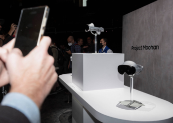 Samsung lança óculos de realidade mista em parceria com Google e Qualcomm