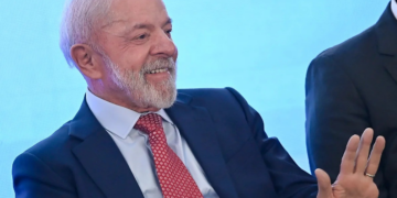 Lula ganha em todos os cenários de 1º e 2º turnos, aponta AtlasIntel