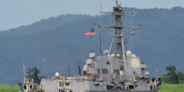 Governo da Venezuela condena envio de navio de guerra dos EUA a Trinidad e Tobago