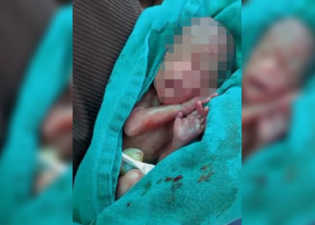 VÍDEO: Bebê dado como morto chora no caixão momentos antes do sepultamento