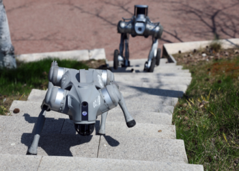 Cães-robôs e enxames de drones: como a China tem usado IA para avançar em tecnologia de guerra