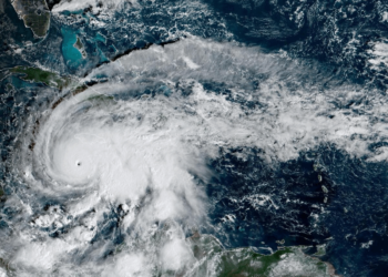 Furacão Melissa ganha força e ameaça Jamaica com ventos 'catastróficos' de 280 km/h; 3 morrem no país