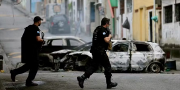 Imprensa internacional repercute megaoperação no RJ: "Cenas de guerra"