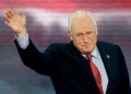 Braço direito dos Bush, mentor da invasão ao Iraque e crítico de Trump: quem foi Dick Cheney, ex-vice-presidente dos EUA que morreu aos 84 anos