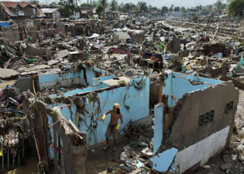 Tufão Kalmaegi deixa mais de 140 mortos nas Filipinas, e governo declara estado de calamidade