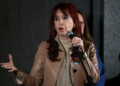 Cristina Kirchner enfrenta novo julgamento por corrupção em meio à crise do peronismo na Argentina