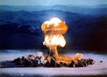 Sobreviventes de Hiroshima criticam retomada de testes nucleares pelos EUA: 'Inaceitável'