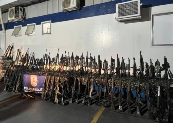 Polícia do Rio estima prejuízo de R$ 13 mi ao CV com apreensão de arsenal em operação