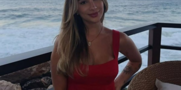 Bancária morta em tiroteio no RJ fazia planos para engravidar: "Vou te dar o seu netinho"