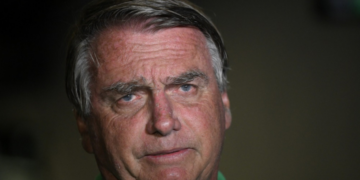 Por unanimidade, STF rejeita recurso e mantém condenação de Bolsonaro por tentar golpe