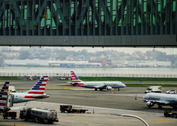 Entenda o que é o 'shutdown' do governo dos EUA, que pode gerar cancelamentos de voos no país