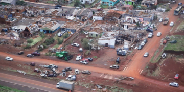 Governo decreta luto de 3 dias após tornado matar 6 e ferir 750 no PR