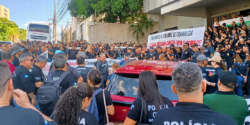 Escrivães e investigadores protestam por reestruturação e reajuste salarial em Cuiabá
