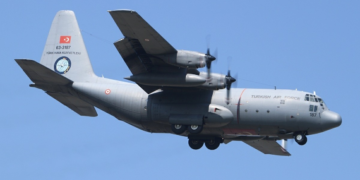 Turquia confirma 20 soldados mortos em acidente com avião militar que se desintegrou no ar na Geórgia