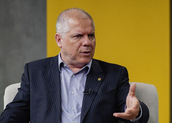 PF prende ex-presidente do INSS e faz buscas contra deputado e ex-ministro