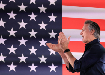 Governo Trump processa Califórnia por redistribuição de distritos eleitorais