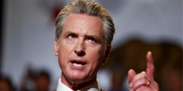 Quem é o governador da Califórnia que veio ao Brasil e quer ser o anti-Trump