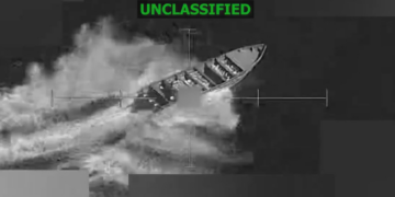 EUA fazem novo ataque contra embarcação no Pacífico