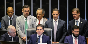 Câmara aprova PL Antifacção em derrota para Lula