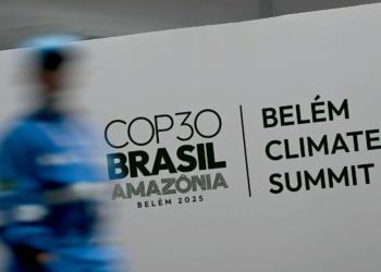 Mais de 30 países ameaçam bloquear projeto de acordo na COP30