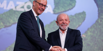 Chanceler da Alemanha se reúne com Lula após fala polêmica sobre Belém e diz que conversa 'foi agradável'