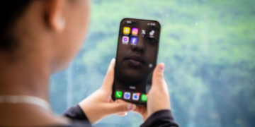 Como mulheres e meninas podem se proteger da violência na internet?