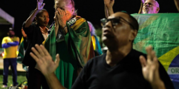 Por que o Brasil não parou (nem vai parar) com a prisão de Bolsonaro