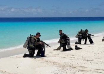 Trump quer conversar com Maduro por telefone, mesmo considerando líder da Venezuela chefe de grupo terrorista, diz site