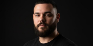 Publicitário do Grupo ZF chega à final do El Ojo com projeto inclusivo da Disney