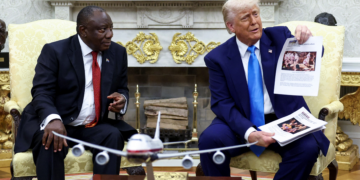 Trump diz que não vai convidar África do Sul para reunião do G20 em 2026 por causa de suposto 'genocídio' contra brancos