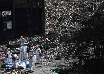 Hong Kong inicia três dias de luto após incêndio que deixou mais de 120 mortos