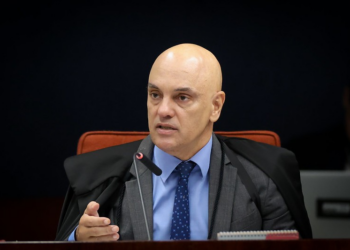 'Financial Times' inclui Moraes entre as 25 pessoas mais influentes do ano, na categoria 'heróis'